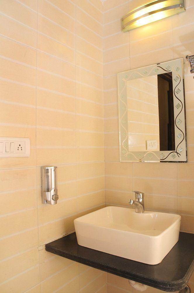 Hotel Aman International-A New Unit Of Aman Continental Neu-Delhi Exterior foto